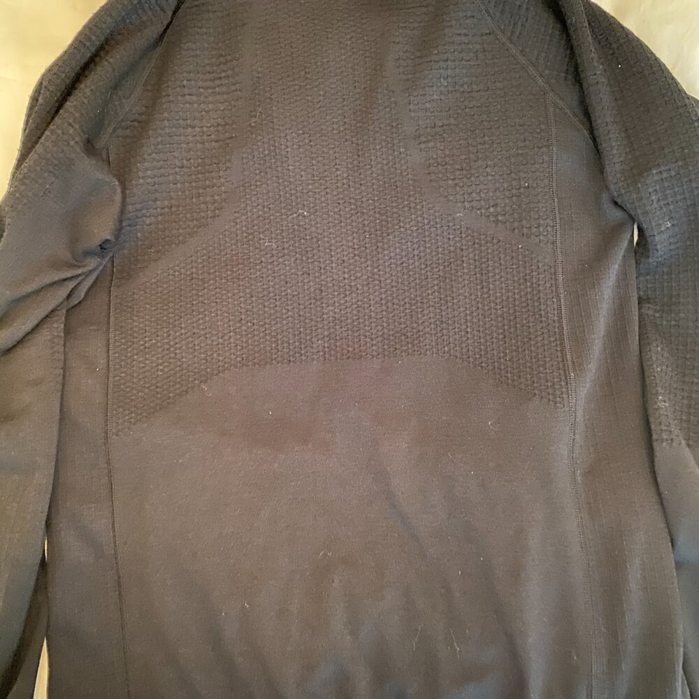 Lululemon Men's Black Zip Sweater - Mock turtleneck - Medium - Picture 5 of 7